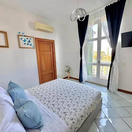 Charming House In Semesterbostad *